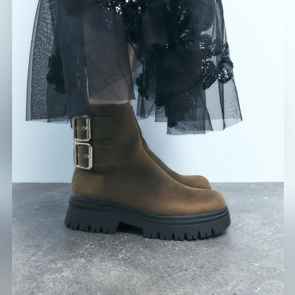 ZARA LOW HEELED LEATHER ANKLE BOOTS WITH BUCKLES